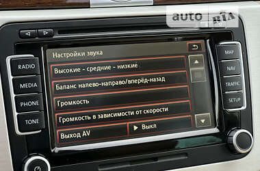 Універсал Volkswagen Passat 2012 в Луцьку