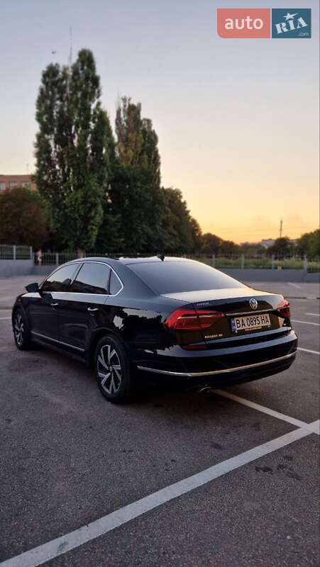 Седан Volkswagen Passat 2016 в Кропивницком
