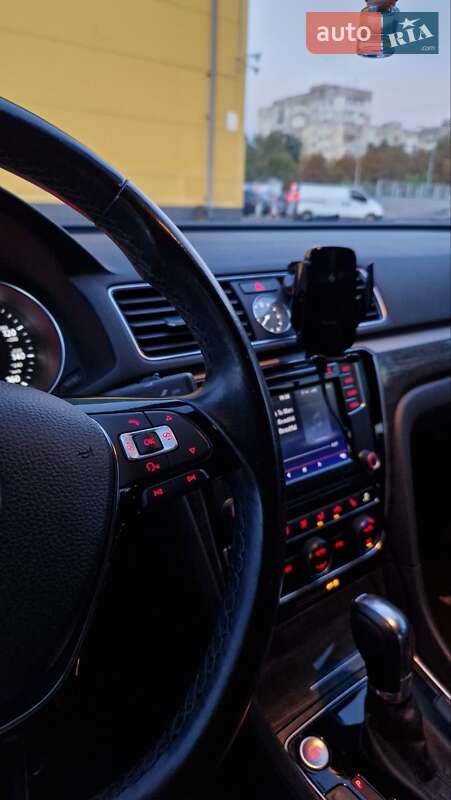 Седан Volkswagen Passat 2016 в Кропивницком