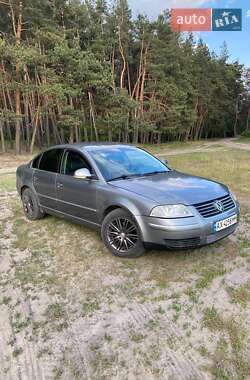 Седан Volkswagen Passat 2003 в Мерефа