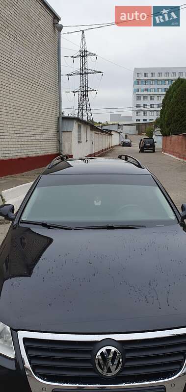 Універсал Volkswagen Passat 2009 в Харкові
