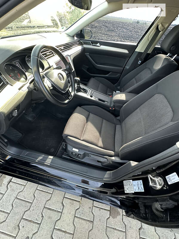 Универсал Volkswagen Passat 2017 в Виннице