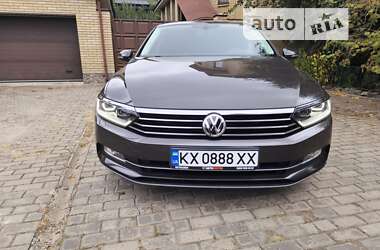 Седан Volkswagen Passat 2017 в Харькове