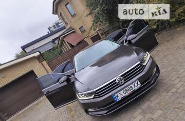 Седан Volkswagen Passat 2017 в Харькове