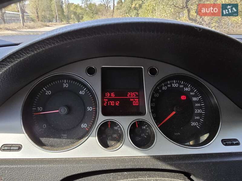 Универсал Volkswagen Passat 2008 в Каменском