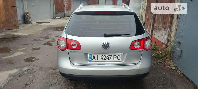 Универсал Volkswagen Passat 2008 в Киеве