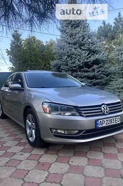 Седан Volkswagen Passat 2012 в Запоріжжі