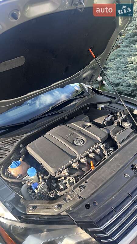 Седан Volkswagen Passat 2012 в Запорожье