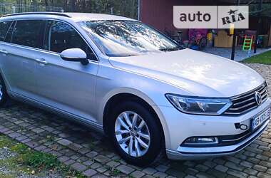 Универсал Volkswagen Passat 2015 в Виннице