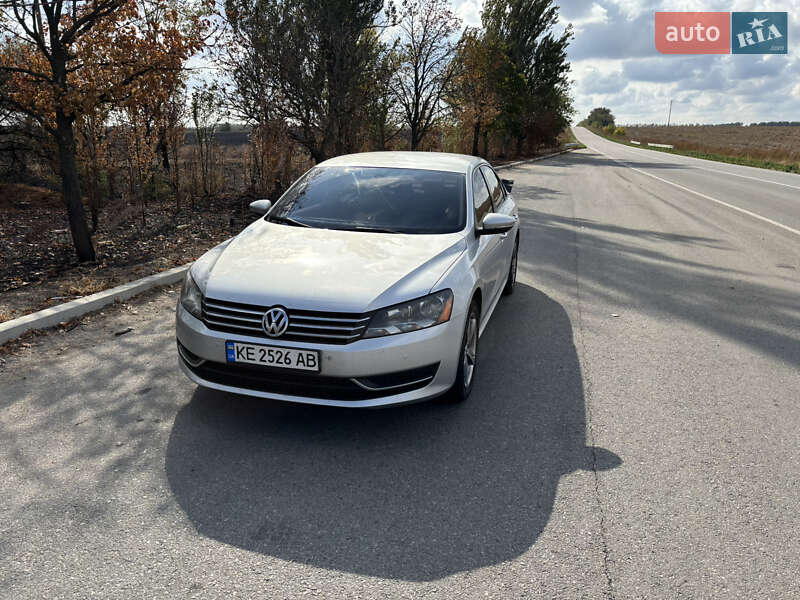 Седан Volkswagen Passat 2012 в Никополе