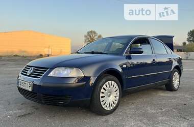 Седан Volkswagen Passat 2001 в Киеве