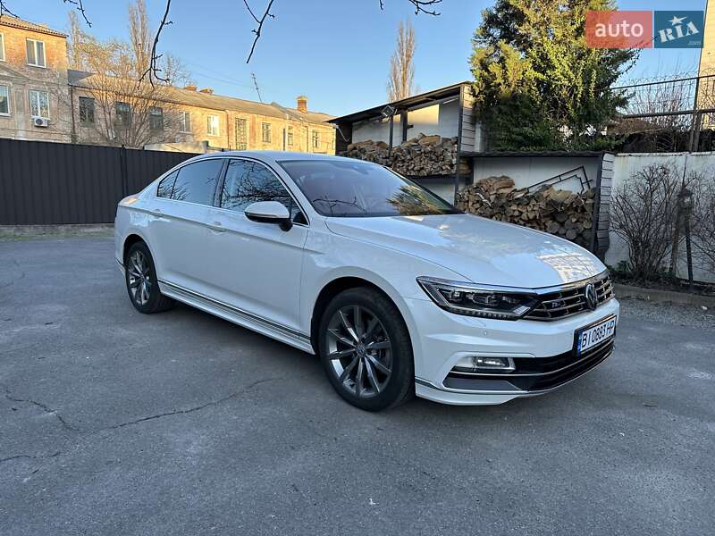 Седан Volkswagen Passat 2018 в Кременчуге