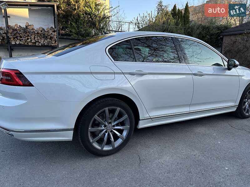 Седан Volkswagen Passat 2018 в Кременчуге