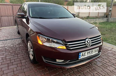 Седан Volkswagen Passat 2013 в Каменском