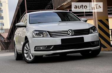 Volkswagen Passat 2012