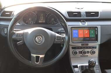 Універсал Volkswagen Passat 2013 в 