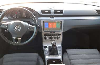 Універсал Volkswagen Passat 2013 в 