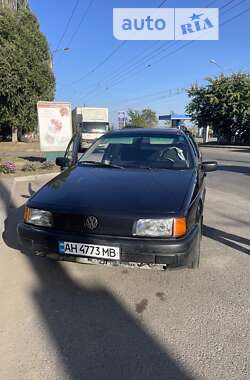 Універсал Volkswagen Passat 1990 в Слов'янську