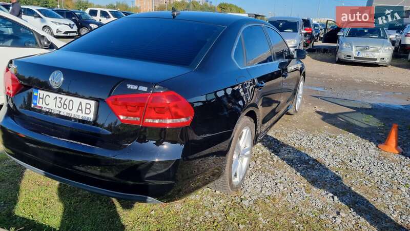Седан Volkswagen Passat 2013 в Львове