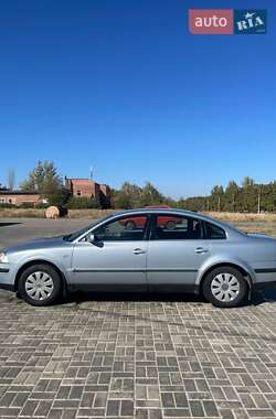 Седан Volkswagen Passat 2002 в Краматорске