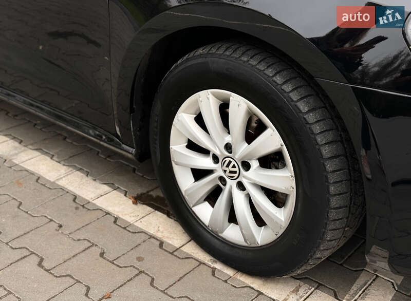 Седан Volkswagen Passat 2012 в Хмельницком