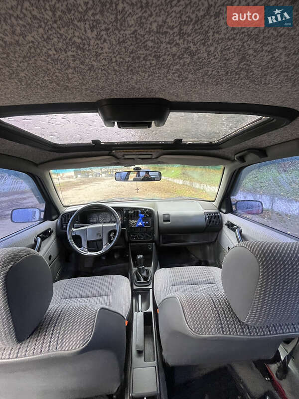 Седан Volkswagen Passat 1991 в Богуславе