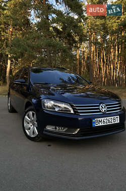Универсал Volkswagen Passat 2011 в 