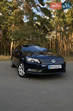 Volkswagen Passat 2011