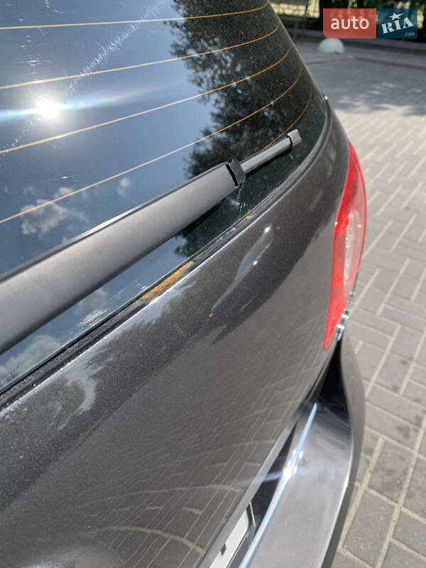 Универсал Volkswagen Passat 2010 в Львове