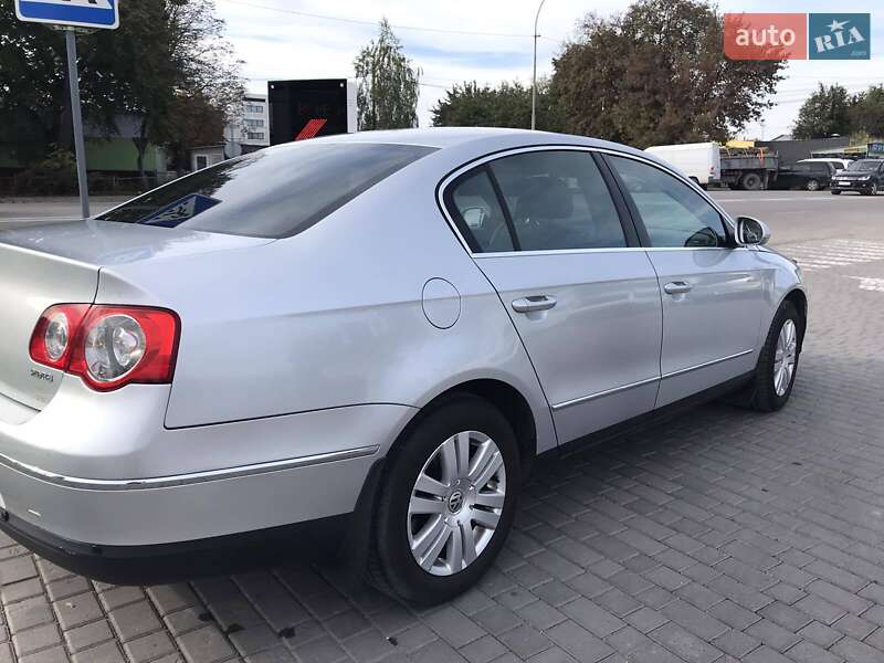Седан Volkswagen Passat 2006 в Кам'янець-Подільському
