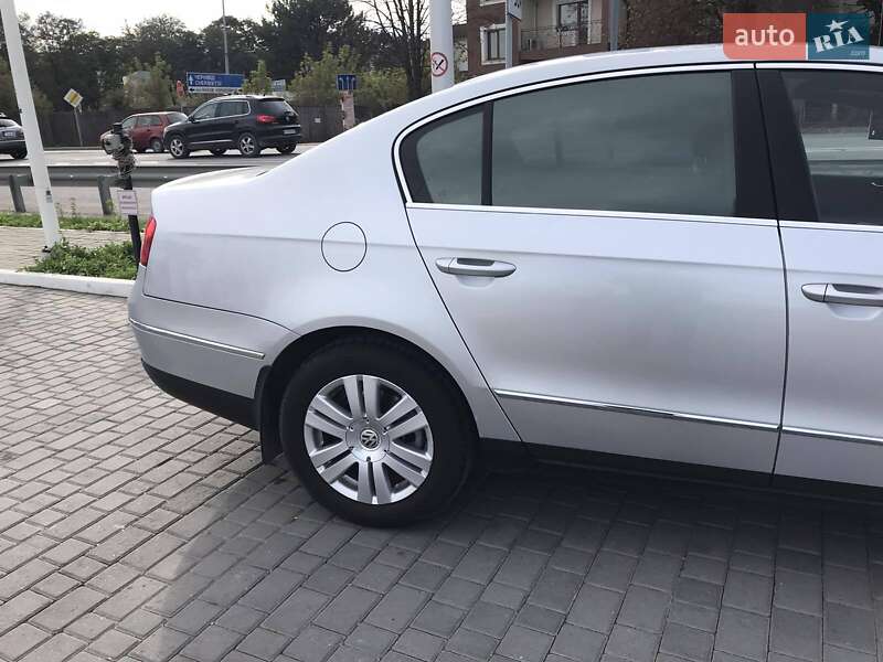 Седан Volkswagen Passat 2006 в Кам'янець-Подільському