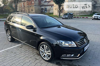 Універсал Volkswagen Passat 2012 в Бережанах