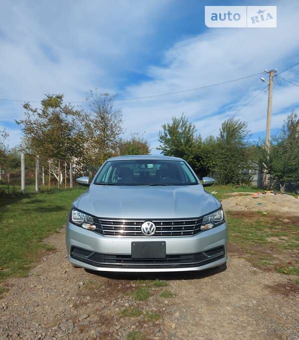 Седан Volkswagen Passat 2017 в Літині