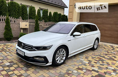 Универсал Volkswagen Passat 2019 в Черновцах