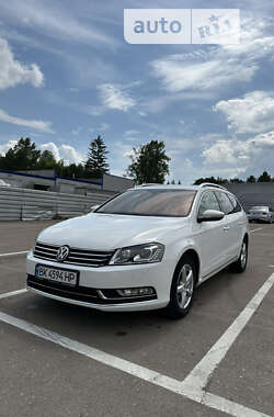 Volkswagen Passat 2011