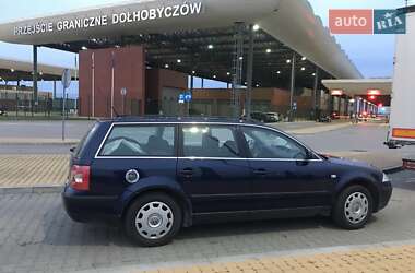 Универсал Volkswagen Passat 2001 в 