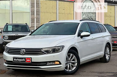 Універсал Volkswagen Passat 2014 в Вінниці