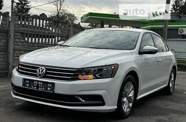 Седан Volkswagen Passat 2017 в Тернополі