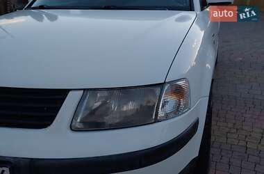 Седан Volkswagen Passat 1998 в Чопе