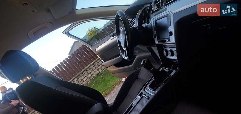 Універсал Volkswagen Passat 2017 в Тернополі