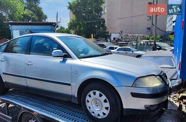 Седан Volkswagen Passat 2001 в Новомосковську