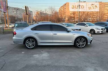 Седан Volkswagen Passat 2016 в Запоріжжі