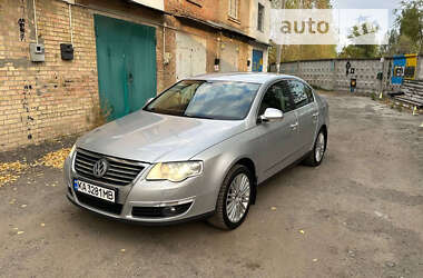 Седан Volkswagen Passat 2007 в Києві