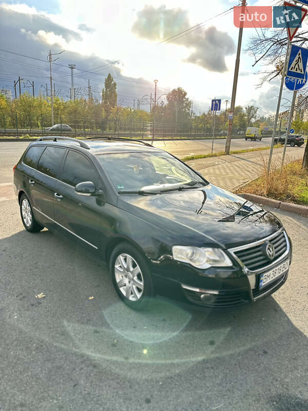 Универсал Volkswagen Passat 2010 в Киеве