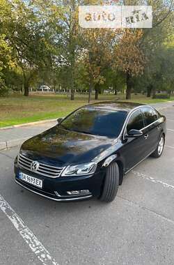 Седан Volkswagen Passat 2012 в Кропивницком