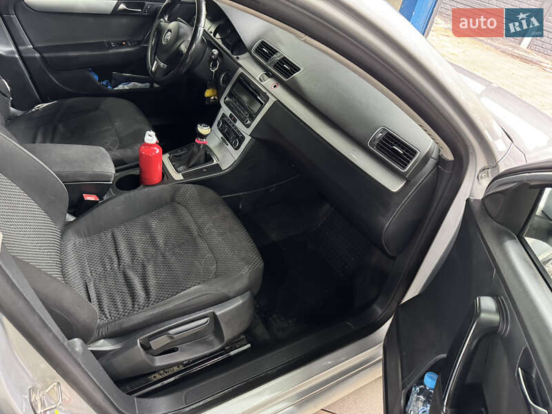 Седан Volkswagen Passat 2011 в Львове фото 11 Седан Volkswagen Passat 2011 в Львове