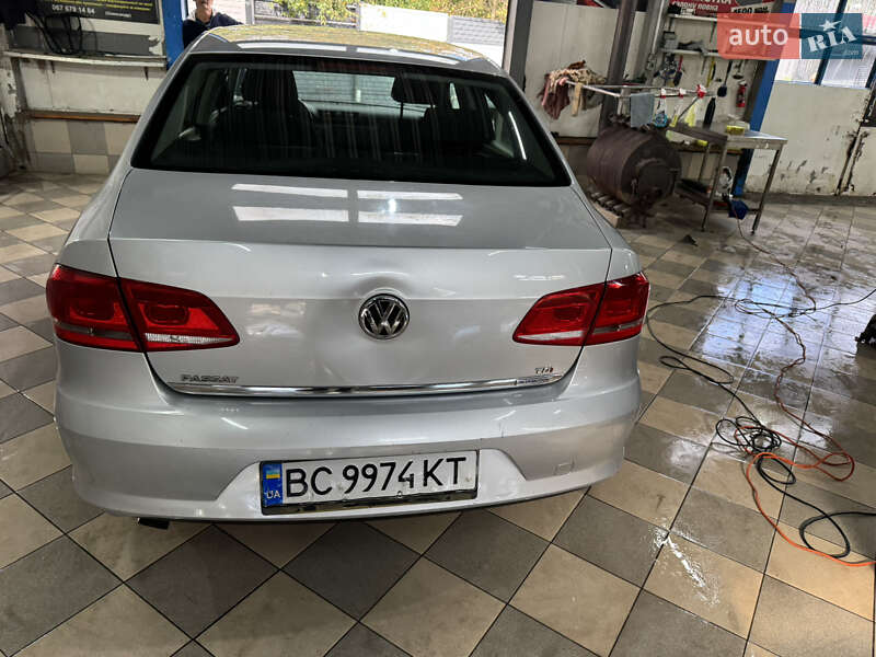 Седан Volkswagen Passat 2011 в Львове фото 21 Седан Volkswagen Passat 2011 в Львове