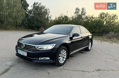 Седан Volkswagen Passat 2015 в 