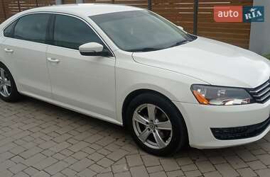 Седан Volkswagen Passat 2012 в Львові