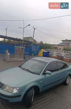 Седан Volkswagen Passat 1999 в Ивано-Франковске